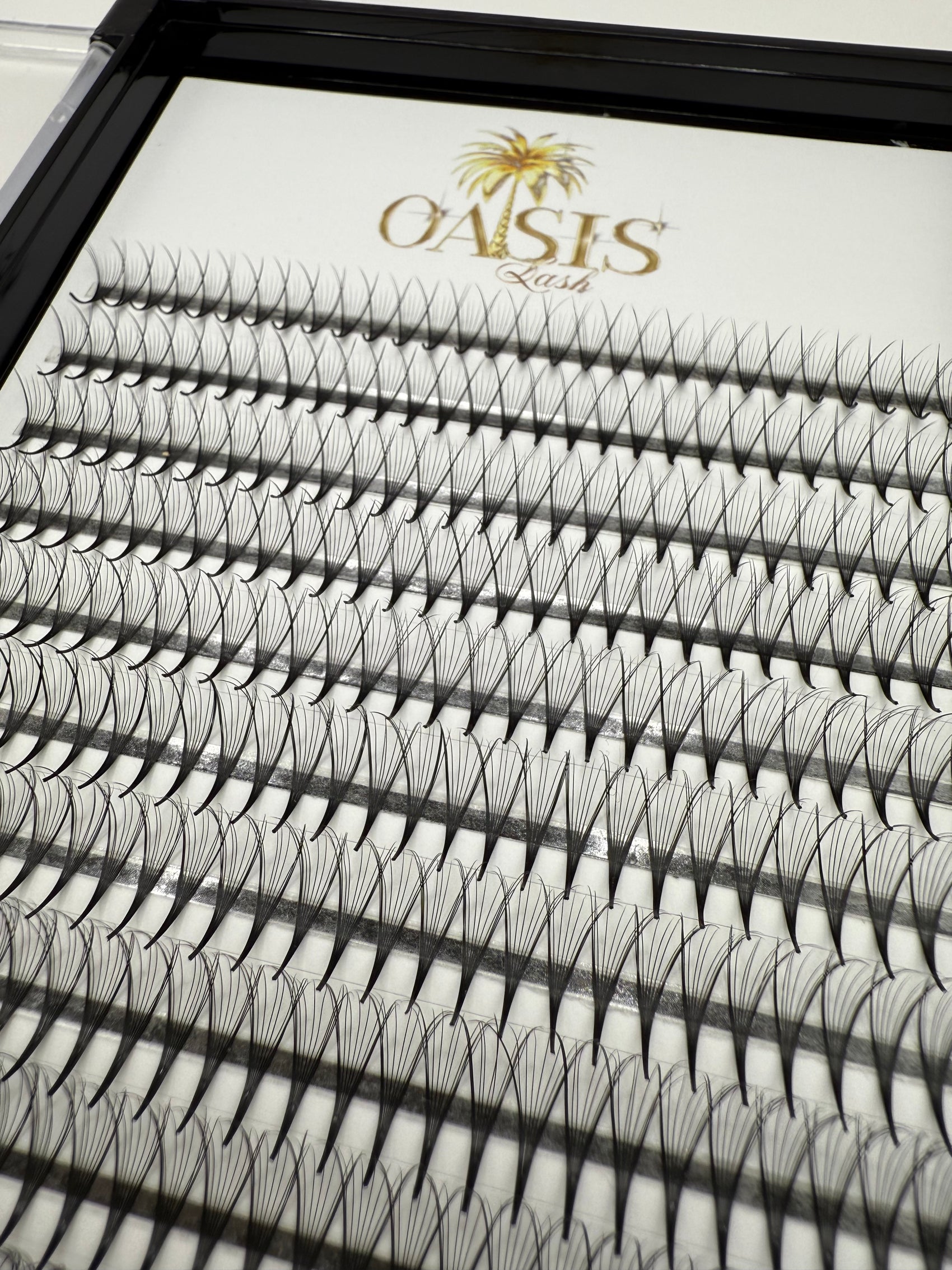 Extensii gene premade 7D 0.07 CC Wispy WINGS 8-15 mm